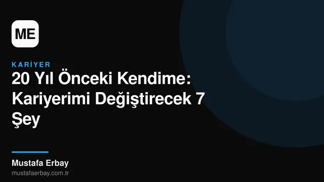 Geleceğe bakan genç bir adamın omzunda duran olgun bir adamın eli