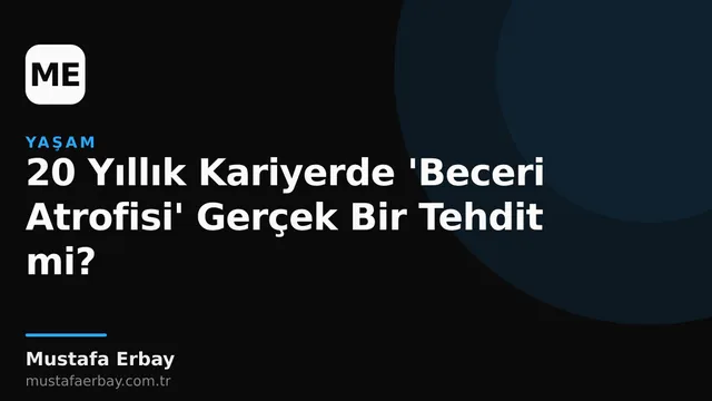 Dijital bir ekranda zamanla silinmekte olan, paslanmış bir dişli çarkı simgesi