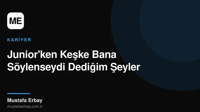 Bir mentorun genç bir geliştiriciye öğütler verdiğini gösteren soyut çizim.