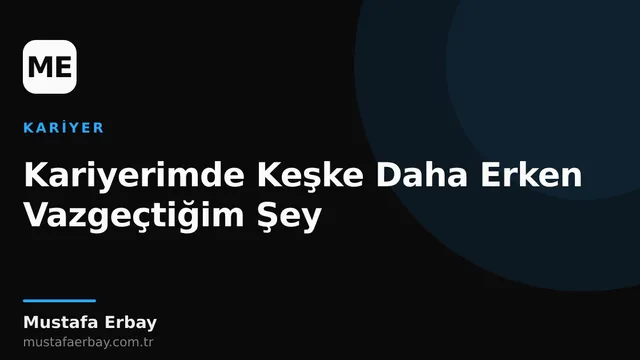 Bir dönüm noktasında duran, yorgun ama düşünceli bir profesyonel, kariyer kararlarını sorguluyor.