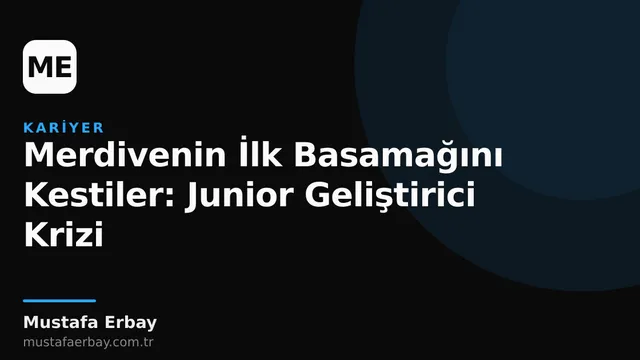 Yukarı doğru uzanan ve ilk basamakları kesilmiş, eksik bir merdiven, genç bir geliştiricinin sektörde yol bulma zorluğunu simgeliyor.