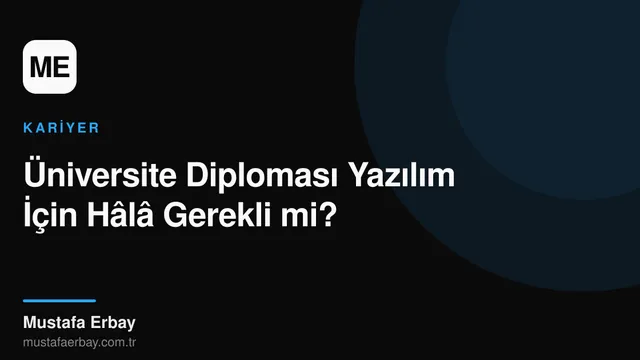 Bir üniversite diploması ve yanında bir laptop ekranında kod satırları