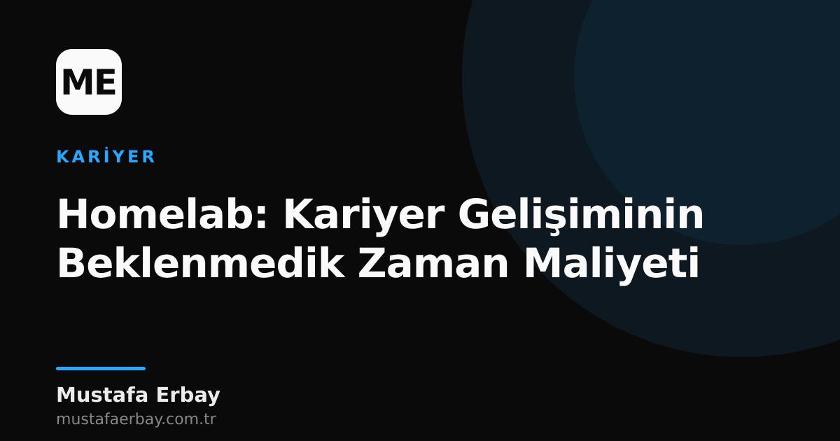 Bir kişinin masasında bir bilgisayar ve ağ ekipmanları ile yoğunlaşmış hali, homelab'ın zaman maliyetini simgeliyor.