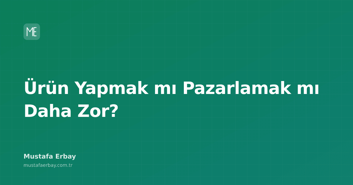 Bir el, karmaşık bir ürünün çizimini yaparken diğer el ise pazarlama stratejilerini anlatan bir panoya işaret ediyor. İki farklı zorluğun temsili.