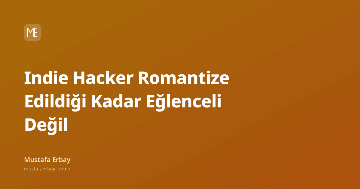 Bir bilgisayar başında yorgun görünen indie hacker, arka planda karmaşık kodlar ve sunucu grafikleri.