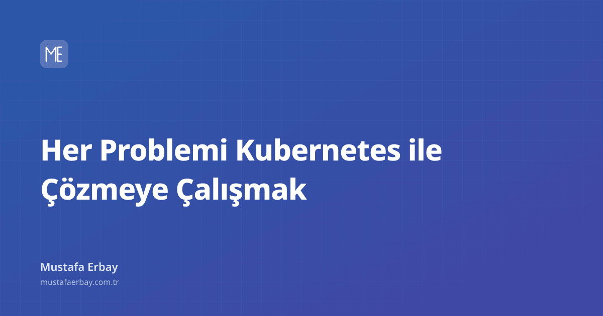 Küçük bir sorunu çözmek için devasa bir Kubernetes kümesi kurmaya çalışan bir elin metaforik görüntüsü