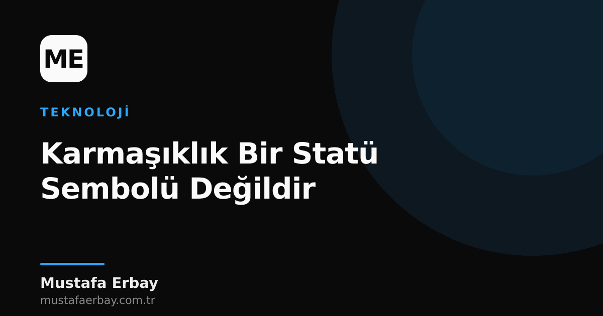 Bir labirentin ortasında duran basit bir küpü gösteren soyut bir illüstrasyon.