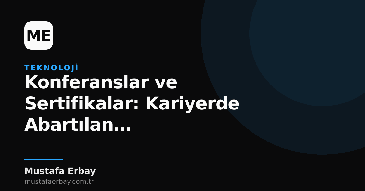 Bir teknoloji konferansında sunum yapan konuşmacı ve sertifika logoları.