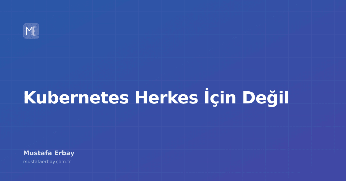 Bir mimari plan üzerinde çalışan ve karmaşık görünen Kubernetes simgeleri