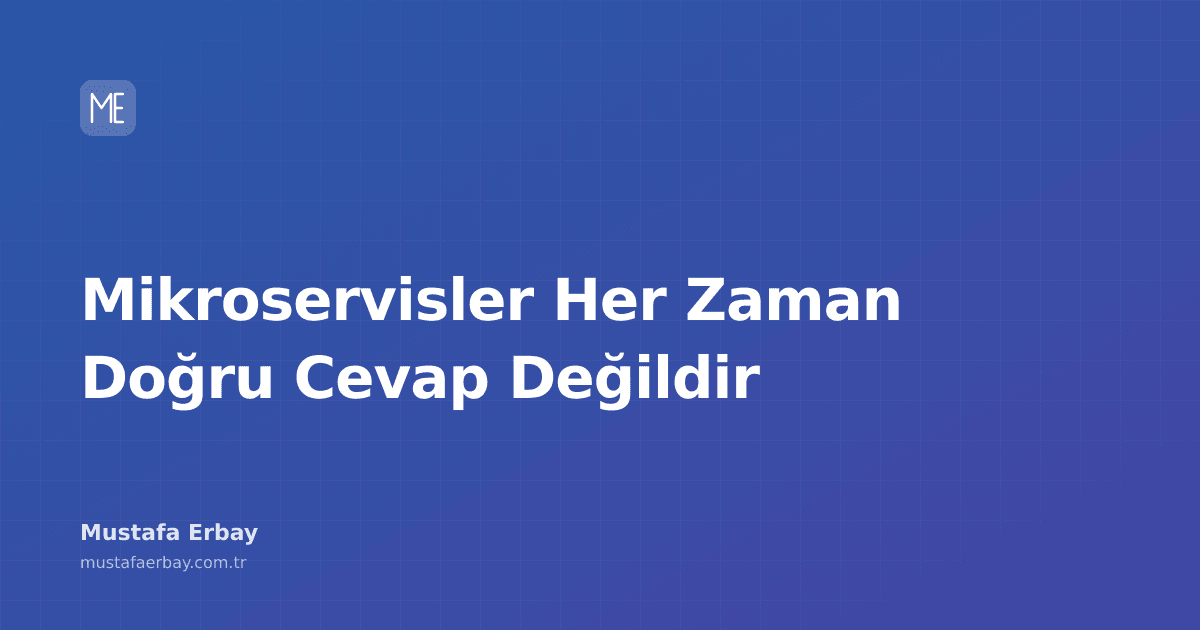 Bir yanda karmaşık bağlantıları olan mikroservis bulutları, diğer yanda daha sade bir monolitik yapı