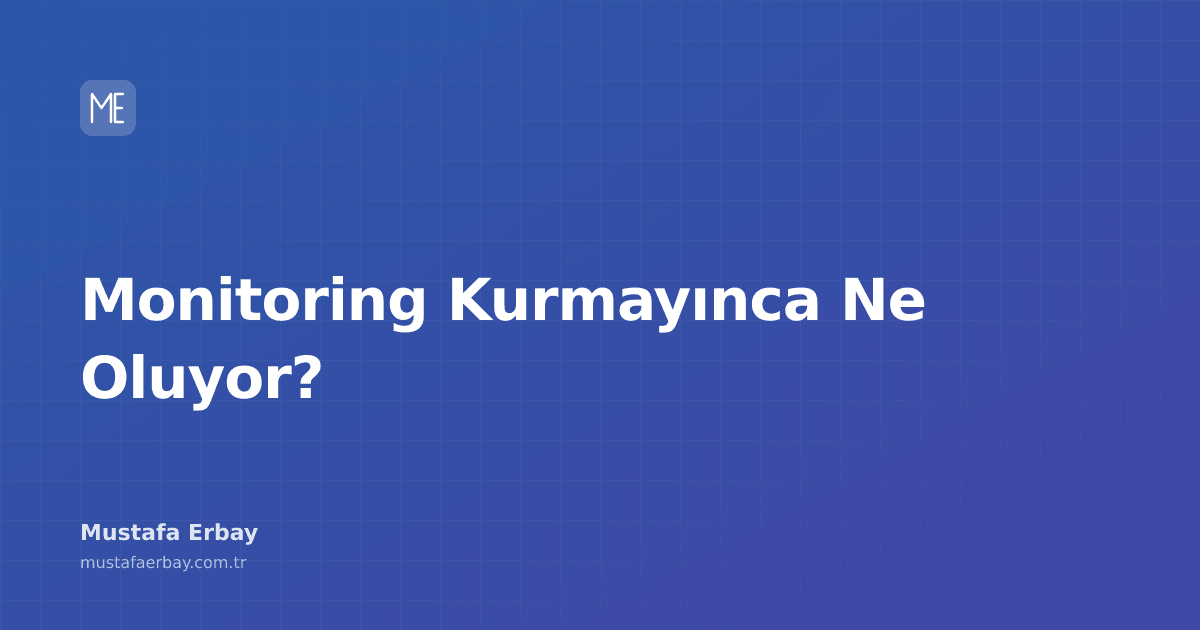 Karanlık bir sunucu odasında yanıp sönen ışıklar ve ekranda beliren uyarı mesajları, monitoringin önemini ve eksikliğinin sonuçlarını simgeliyor.