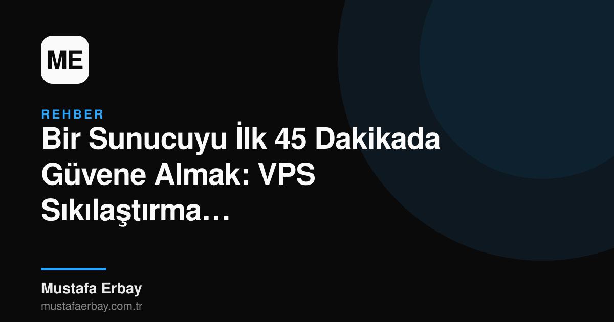 Bir kilit simgesinin üzerinde duran sunucu raflarını gösteren bir görsel, sunucu güvenliğini ve sıkılaştırmayı simgeliyor.