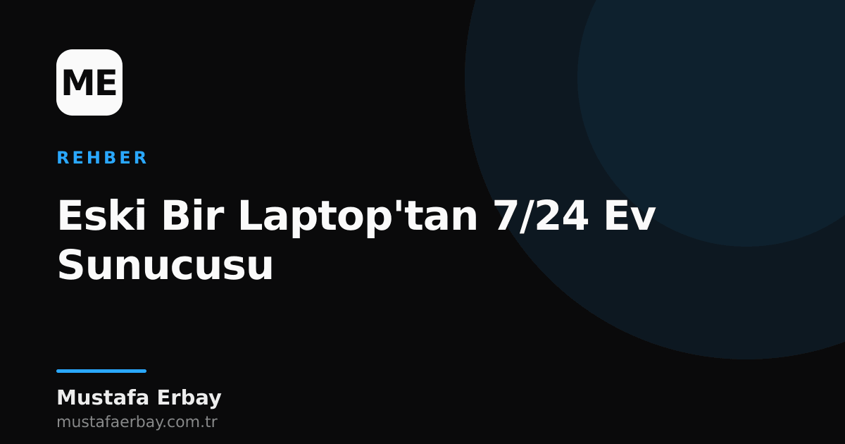 Eski bir laptop, üzerinde terminal ekranı açık ve sunucu simgeleriyle çevrili
